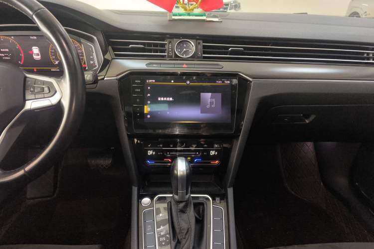 Used Volkswagen Magotan 2020 330TSI DSG Leading Model
