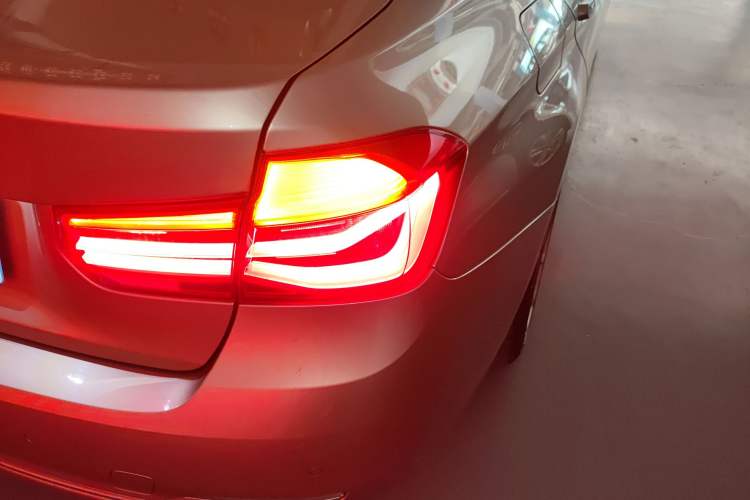 Used BMW 3 Series 2018 320Li Fashion Model
