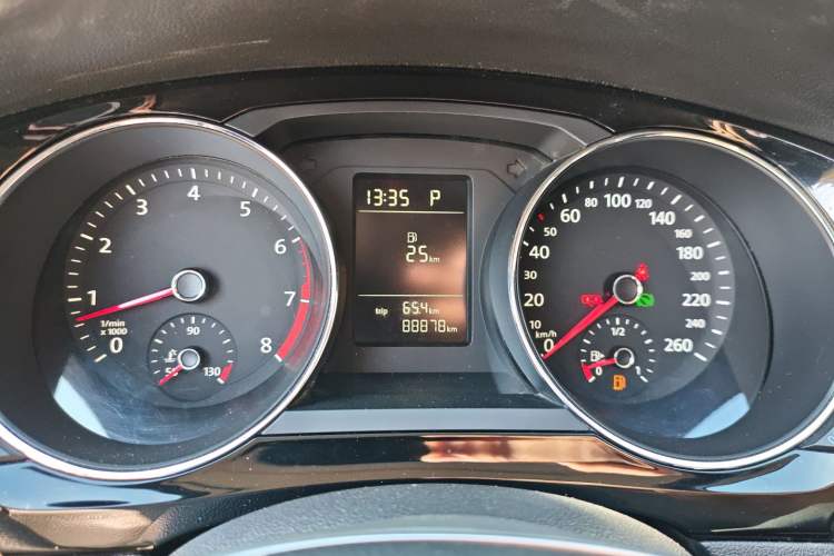 Used Volkswagen Sagitar 2016 230TSI 25th Anniversary Edition