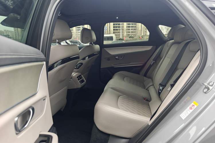 Used BYD Han 2025 DM-i 125KM Prestige Model
