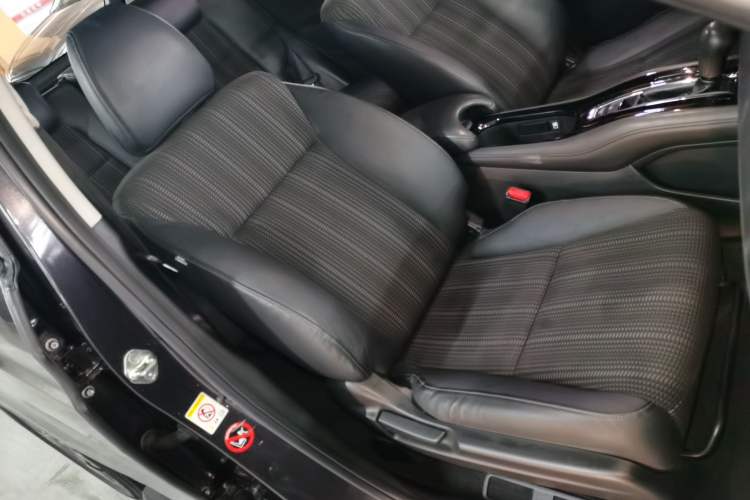 Used Honda Vezel 2015 1.8L CVT 2WD Luxury Model