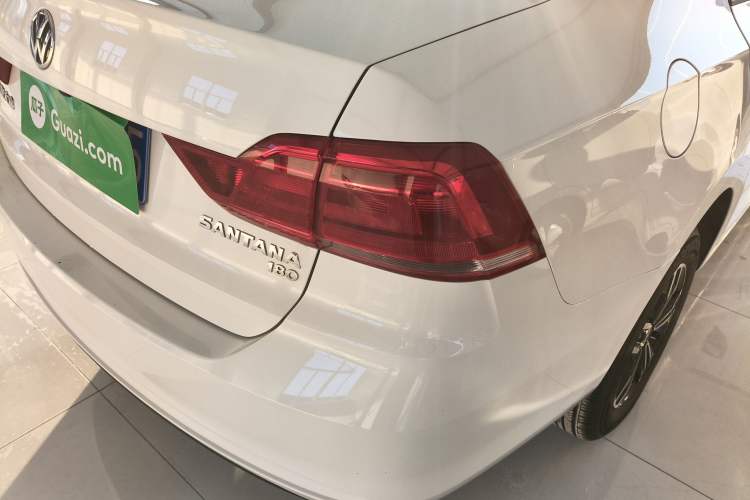 Used Volkswagen Santana 2016 1.6L Manual Fashion Edition
