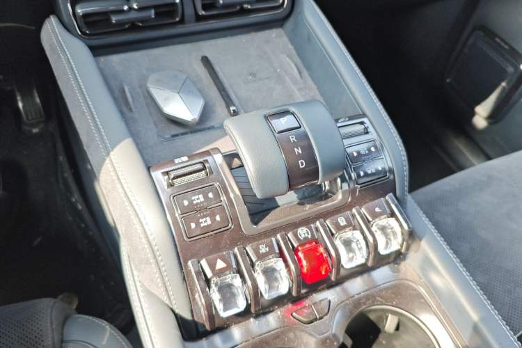 Used  Leopard 5 2023 Cloud Ride Flagship Edition
