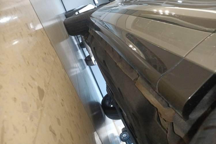 Used Land Rover Range Rover Evoque 2023 Aurora L 249 PS Collins Antique Bronze Special Edition
