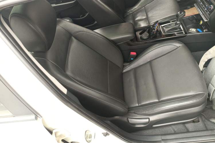 Used Hyundai Mistra 2014 1.8L Automatic Smart GLS
