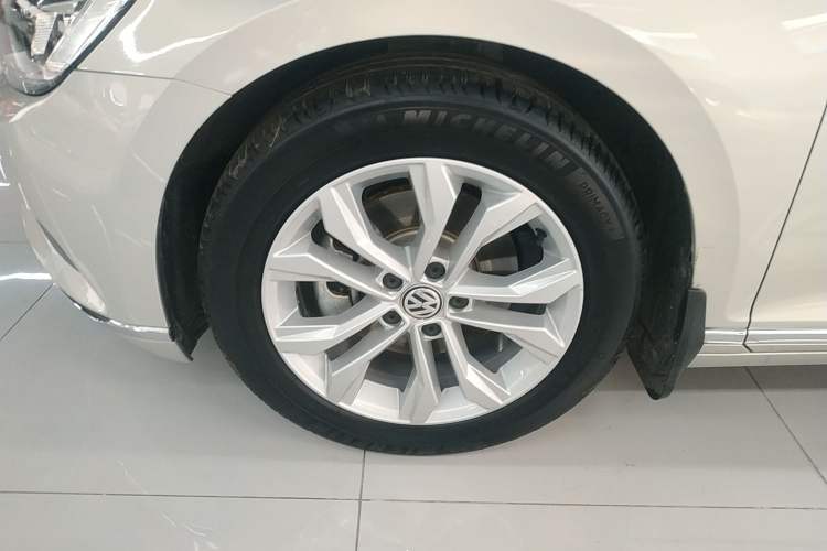 Used Volkswagen Magotan 2018 Facelift 330TSI DSG Luxury Model