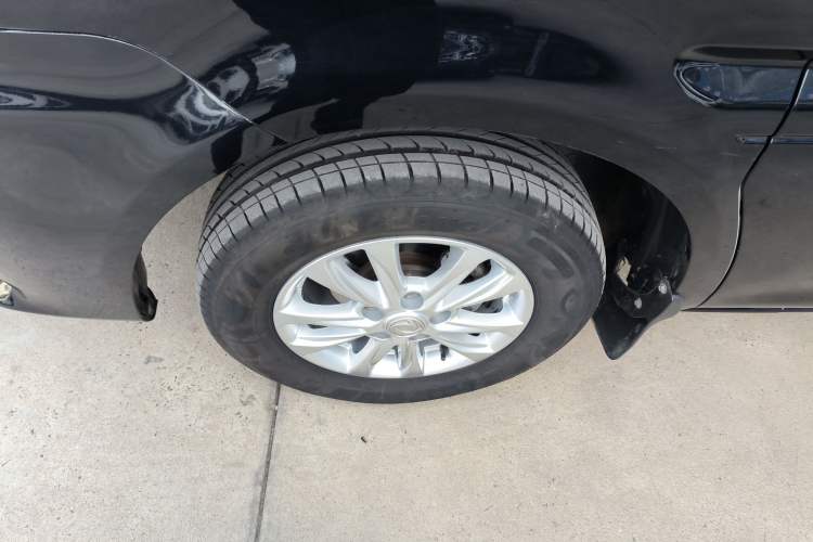 Used FORTHING Lingzhi 2020 M5L 2.0L Luxury 7-Seater
