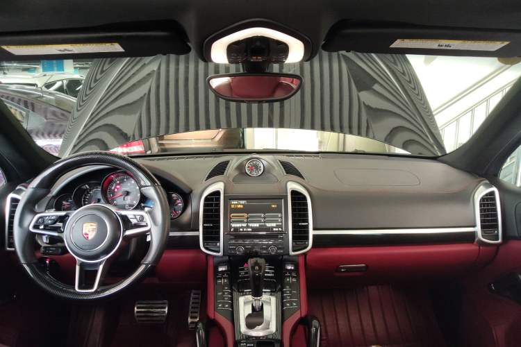 Used Porsche Cayenne 2015 3.6L automatic transmission U.S. specification
