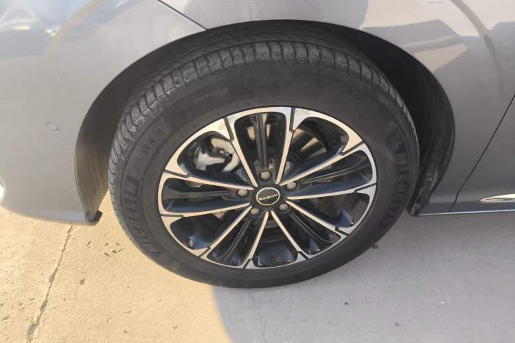 Used Roewe iMAX8 2021 400TGI Supreme Series Ultimate Edition
