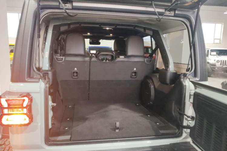 Used  Wrangler 2024 2.0T Robin Hood Four-Door Edition
