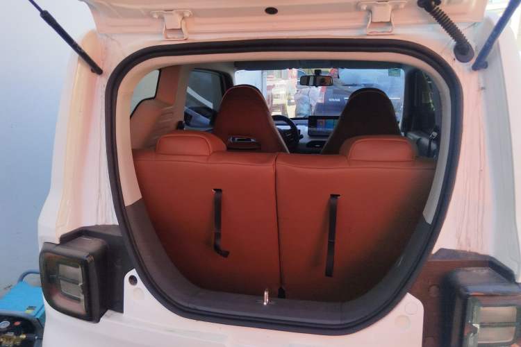 Used Geely Galaxy Panda 2023 Panda Mini 200km Endurance Bear
