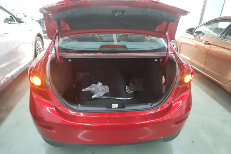 Used Mazda Mazda 3 Axela 2019 Cloud-Controlled Version Sedan 1.5L Automatic Comfort Trim China VI Standard