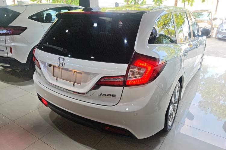 Used Honda Jade 2016 1.8L Automatic Comfort Elite Version 5 Seats