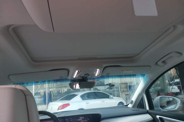 Used Buick GL8 New Energy 2024 Lu Zun Deluxe Edition 7-Seater
