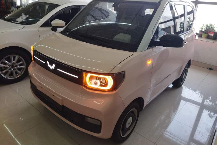 Used Wuling Hongguang MINIEV 2022 Macaron Premium Model – Lithium Iron Phosphate
