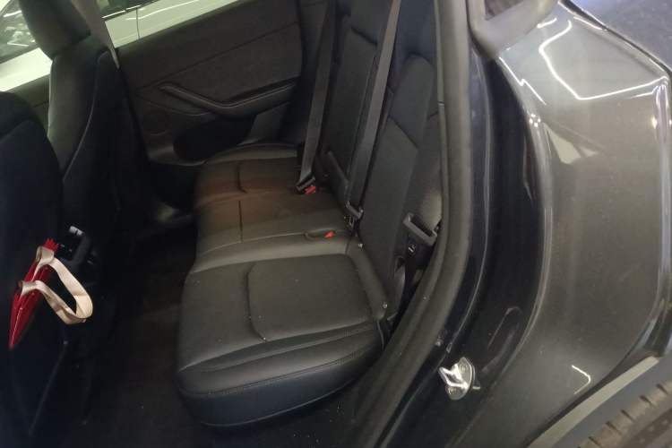 Used Tesla Model Y 2024 Long-Range All-Wheel-Drive Version