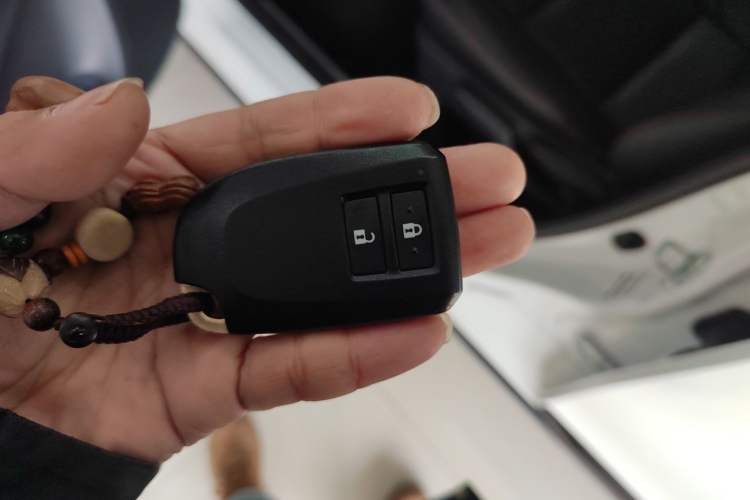 Used Toyota YARiS L 2022 X-Trail 1.5L CVT Luxury PLUS Edition