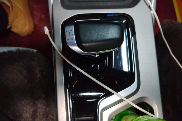 Used Geely Auto Emgrand 2024 4th Generation 1.8L DHT Pure-Ethanol Version
