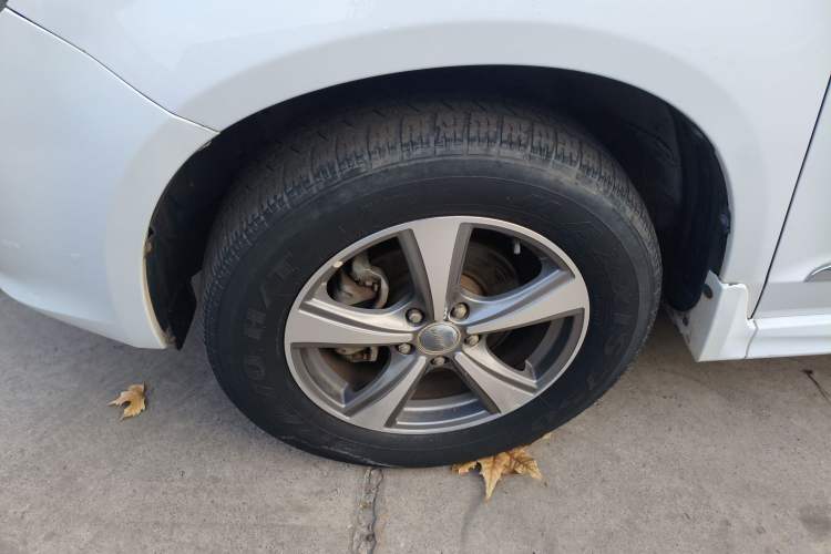 Used Haval H6 2016 Upgraded Model 1.5T Manual Two-Wheel Drive Elite Version
