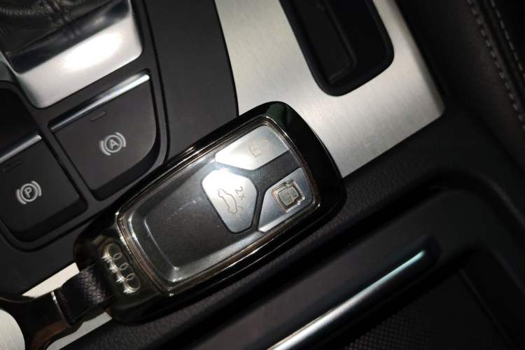 Used Audi Q5L 2020 Updated 40 TFSI Prestige Fashion Edition