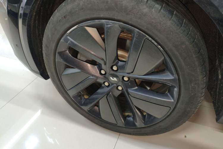 Used Li Auto L9 2022 Max model
