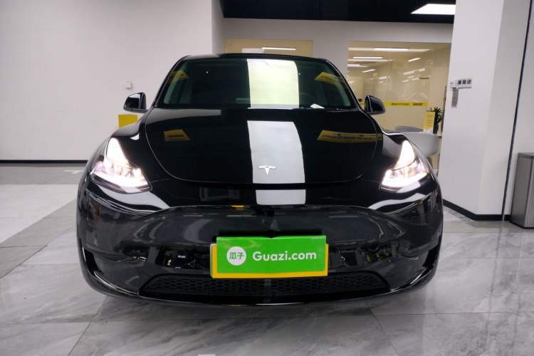 Used Tesla Model Y 2023 Rear-Wheel-Drive Version
