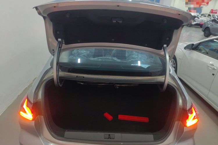 Used Peugeot 408 2022 1.6T Light-Chasing Edition
