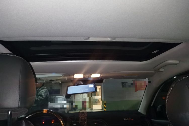 Used Kia K2 2017 Sedan 1.4L Manual Transmission 15th Anniversary Special Edition GLS
