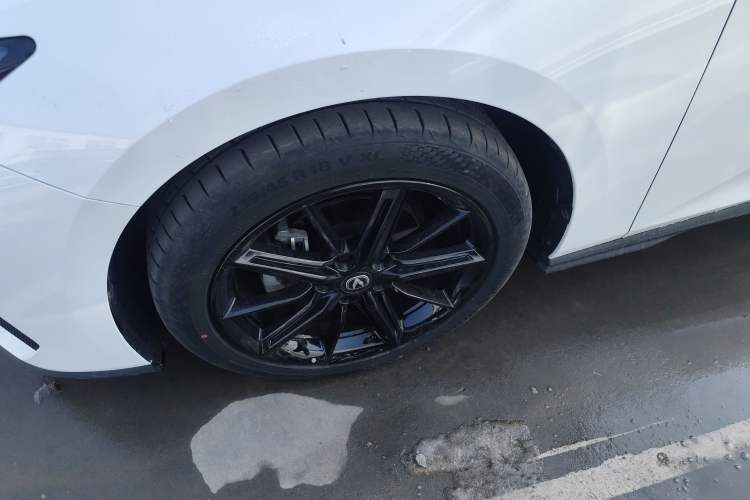 Used Changan UNI-V 2022 1.5T Prestige Version