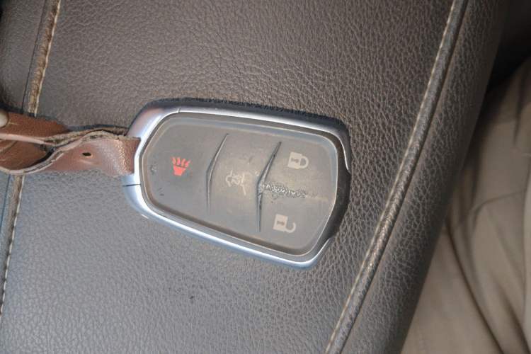 Used Cadillac XT4 2023 28T Two-Wheel-Drive Luxury Version
