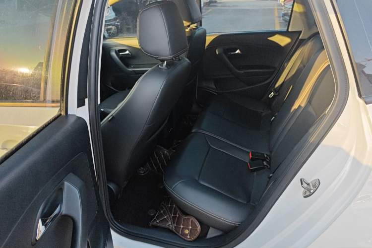 Used Volkswagen Polo 2018 1.5L Automatic Enjoyment Model