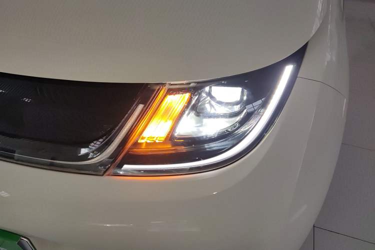 Used BYD Dolphin 2021 405 km Fashion Edition
