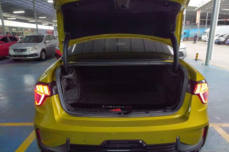 Used Lynk & Co 03 2019 03+ 2.0TD Automatic Wind-Chasing Edition
