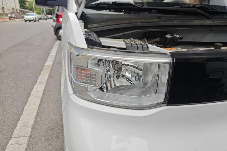 Used Wuling Hongguang MINIEV 2020 Lite Version Lithium Iron Phosphate
