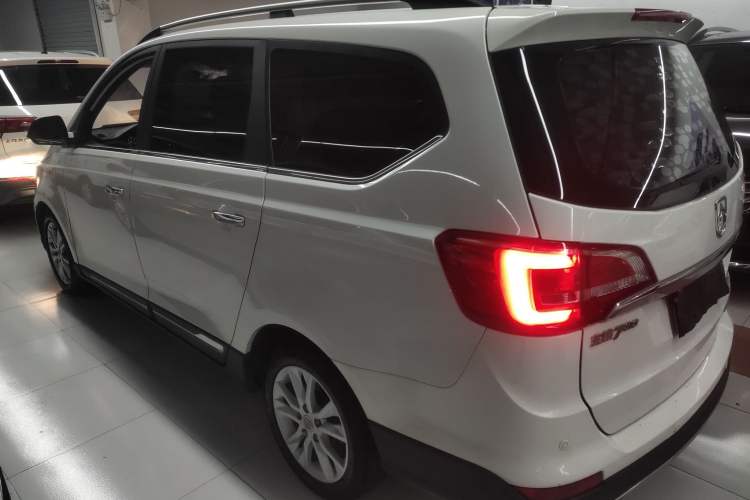 Used Baojun 730 2016 1.5L Manual Comfort Version 7 Seats China V Emission Standard
