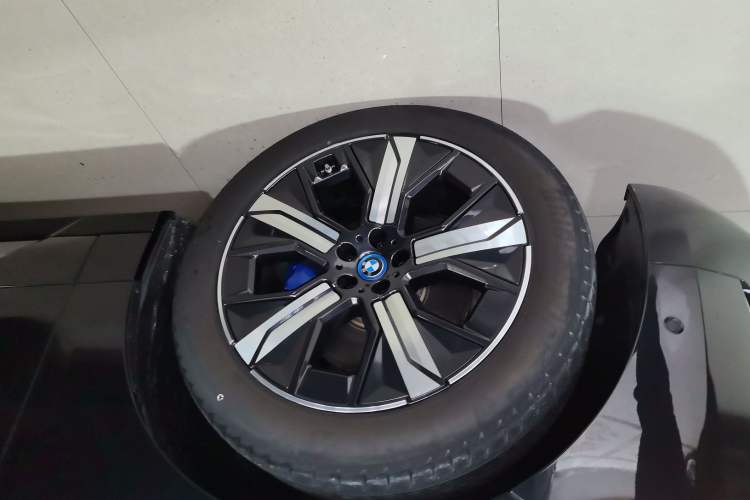 Used BMW iX 2022 xDrive40
