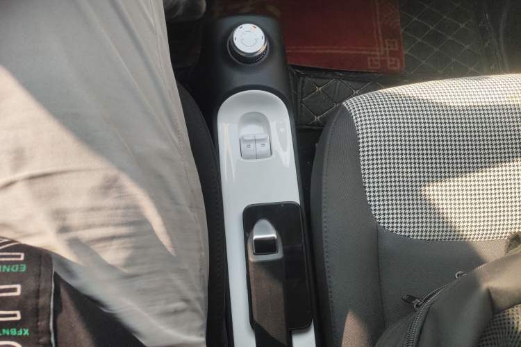 Used Wuling Hongguang MINIEV 2024 3rd Generation 120 km
