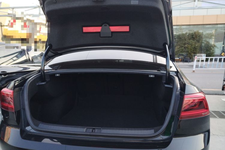 Used Volkswagen Magotan 2020 330TSI DSG Leading Model
