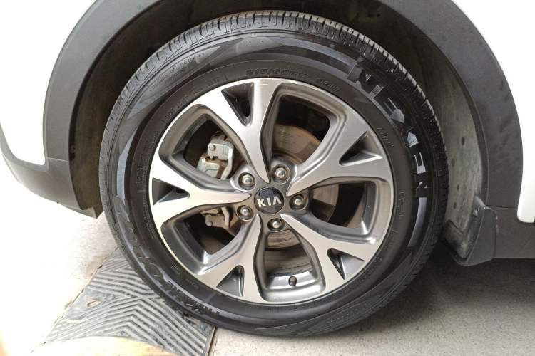 Used Kia KX3 2015 1.6L Automatic Two-Wheel Drive DLX
