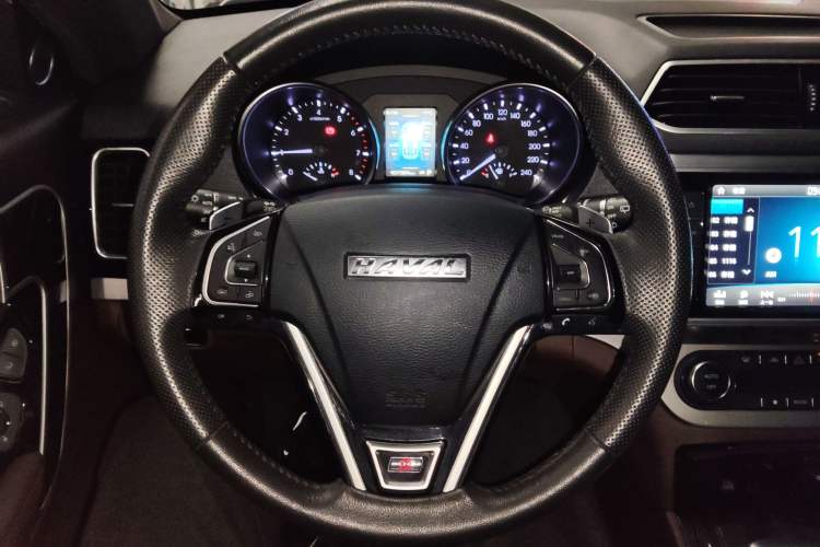 Used Haval H6 Coupe 2017 Red Label 2.0T Automatic Two-Wheel Drive Prestige Model