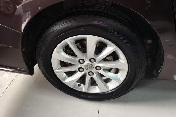 Used Buick GL8 2018 ES 28T Comfort Model China VI Standard