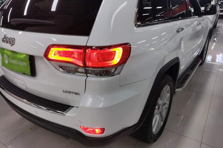 Used  Grand Cherokee 2017 3.0L Comfort Navigation Edition
