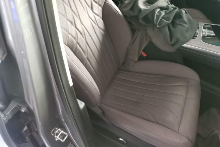 Used Chery Tiggo 9 C-DM 2025 1.5T 106KM Ultra-Comfort Edition 5 Seats Lithium-NMC
