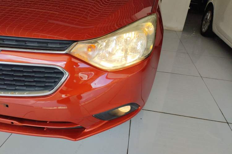 Used Chevrolet Sail 2015 Sail 3 1.5L AMT Happiness Sunroof Edition
