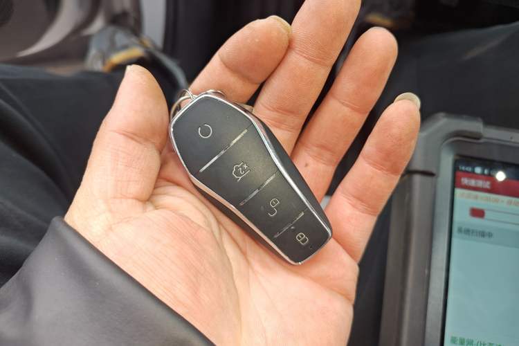 Used BYD Yuan UP 2025 Intelligent Driving Version 401 km Beyond-Range Edition
