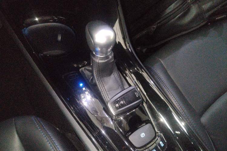 Used Toyota C-HR 2021 2.0L Luxury Edition