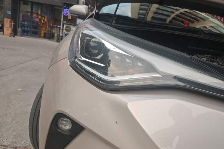 Used Toyota C-HR 2021 2.0L Luxury Edition
