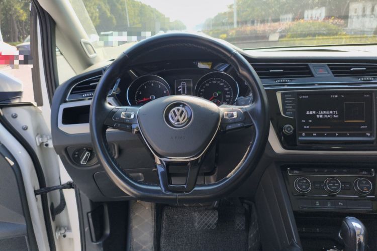 Used Volkswagen Touran 2018 Volkswagen Touran L 280TSI DSG Boundary Edition 7 Seats China V Emission Standard
