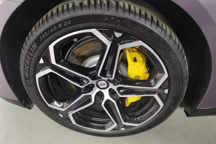 Used  SU7 2024 Rear-Drive Long-Range Intelligent Driving Version
