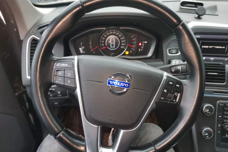 Used Volvo XC60 2014 T5 Zhiyi Edition
